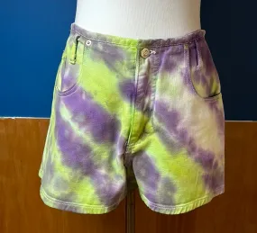 9/10 vintage denim Tye dye shorts