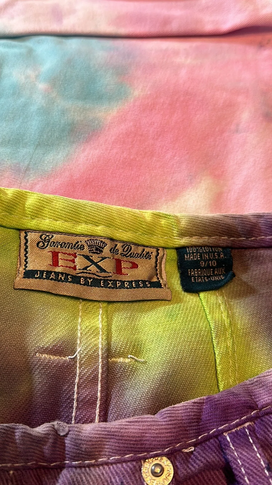 9/10 vintage denim Tye dye shorts