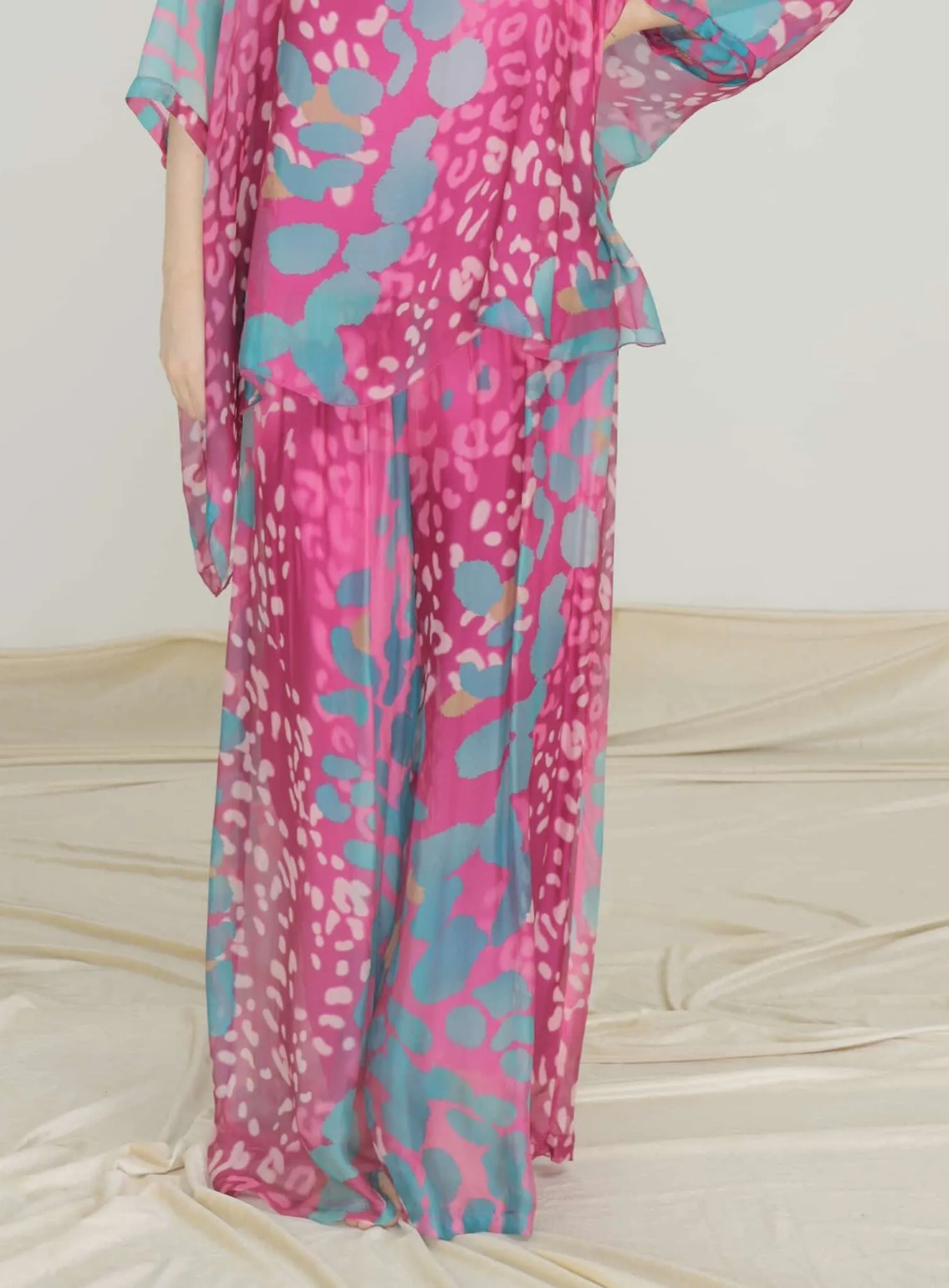 Wednesday Lulu- Silk Floral Pants Fuschia